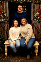 {Debbie} Family Christmas Pics 2022